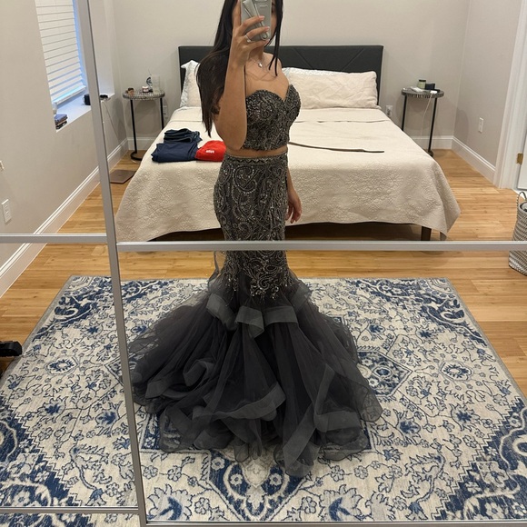 Prom dress or fancy Lehenga - Picture 1 of 5